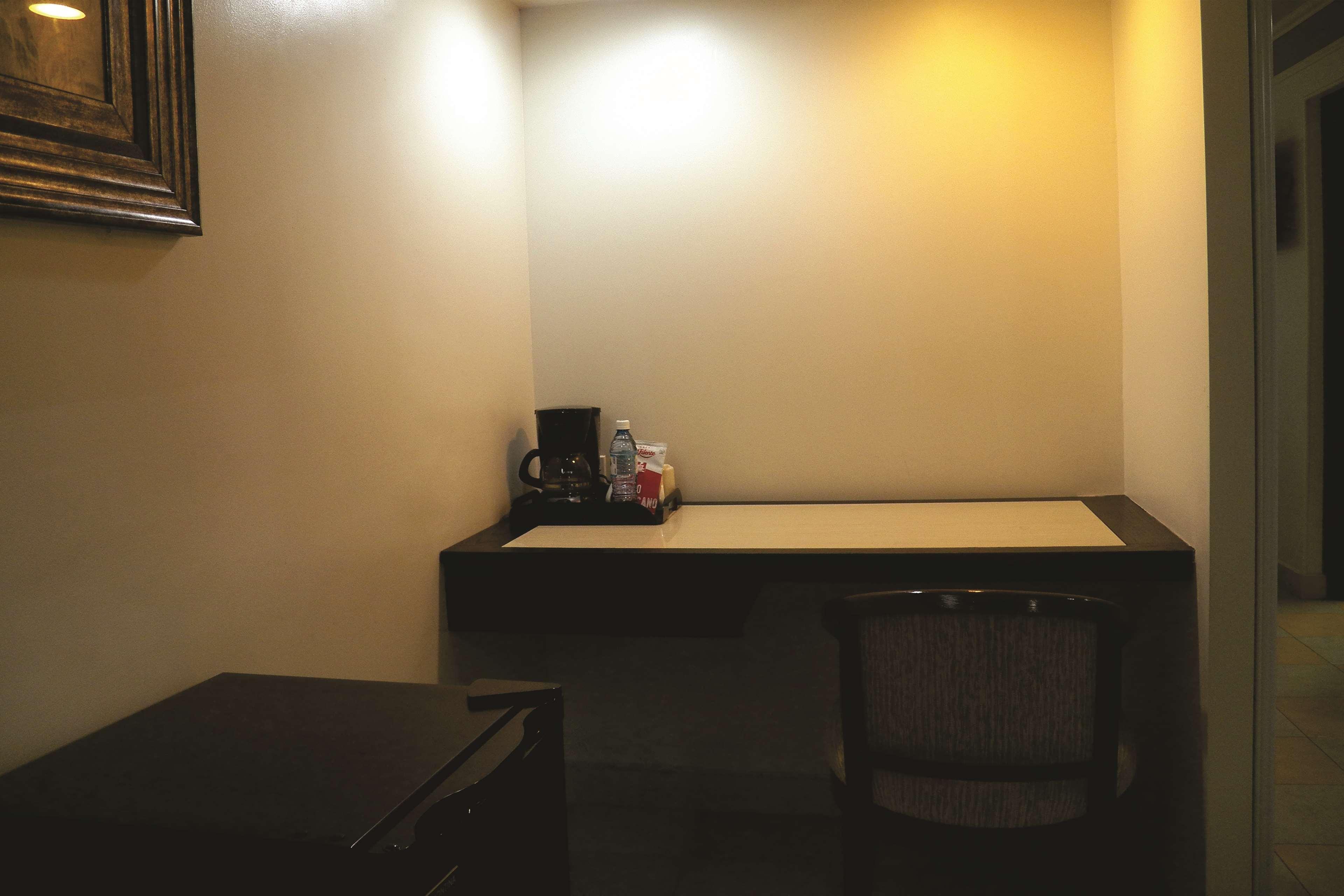 Best Western Hotel Plaza Matamoros Eksteriør billede